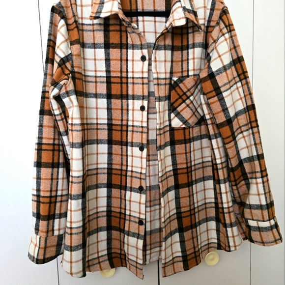 Neutral Plaid Heavy Flannel Shacket size XL - Picture 6 of 14